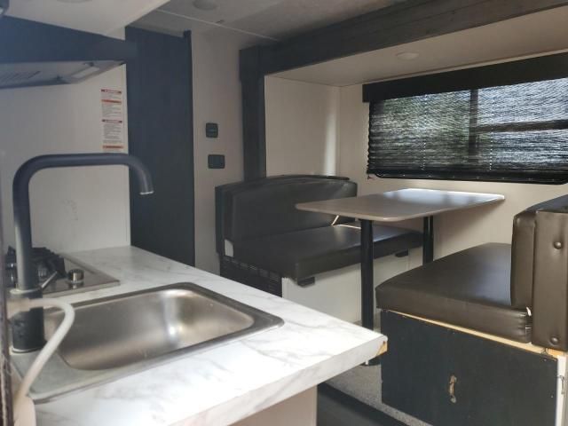 2021 Keystone 2021 Dutchman Hideout