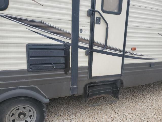 2016 Palomino Puma