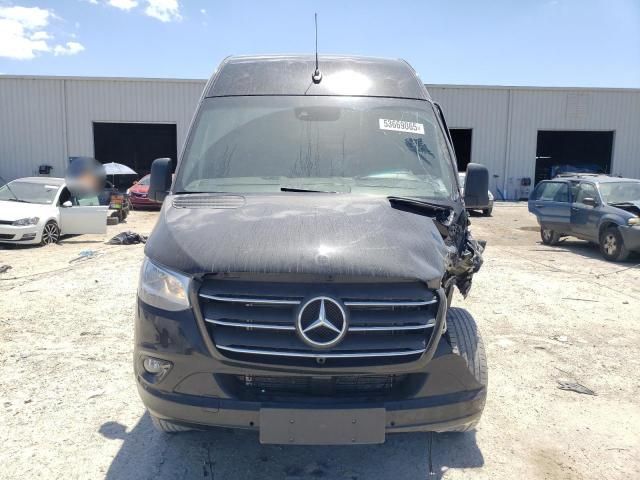 2024 Mercedes-Benz Sprinter 2500