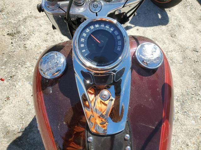 2018 Harley-Davidson Flde Deluxe