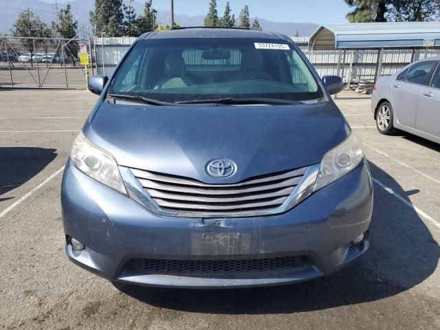 2015 Toyota Sienna XLE