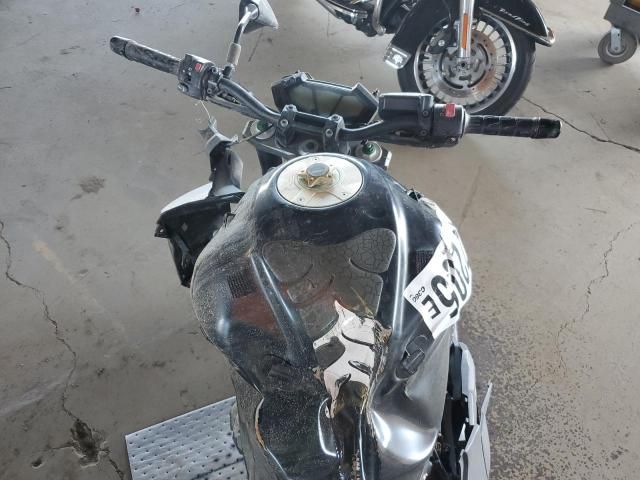 2016 Kawasaki ZR800 B