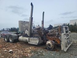 Salvage trucks for sale at Elmsdale, NS auction: 2019 Kenworth Construction W900