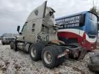 2015 Freightliner Cascadia Semi Truck