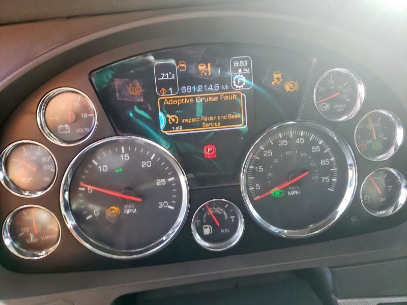 2018 Kenworth T680 Semi Truck