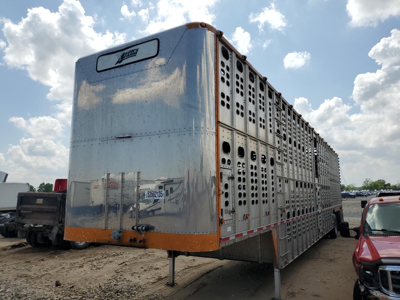 2000 Wilson Livestock Trailer