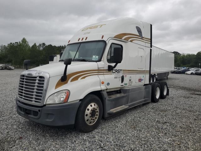 2018 Freightliner Cascadia 125 Semi Truck