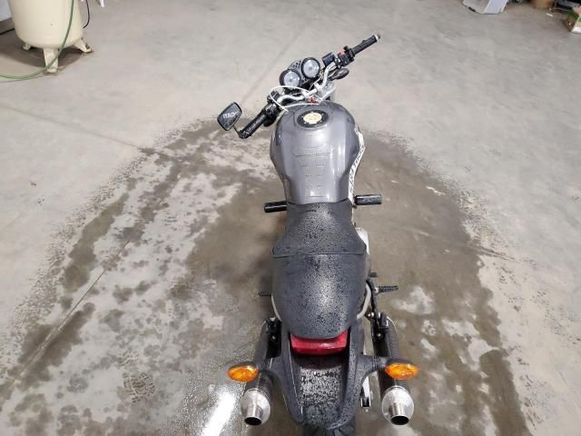 2002 Ducati Monster 750