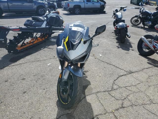 2023 Honda CBR500 RA