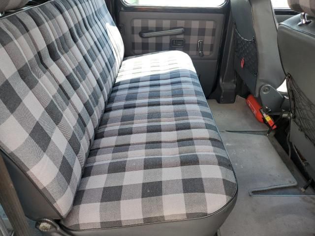 1988 Mercedes-Benz 1988 Mercedes Benz 200 Series