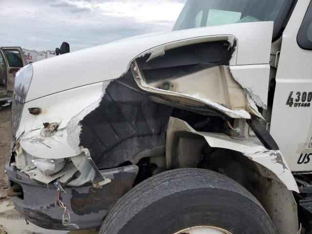 2006 International 4300 BOX Truck