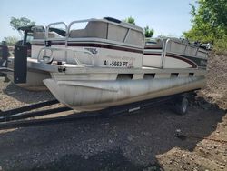 Botes con título limpio a la venta en subasta: 1997 Fisher Boat With Trailer
