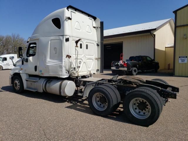 2016 Freightliner Cascadia 125