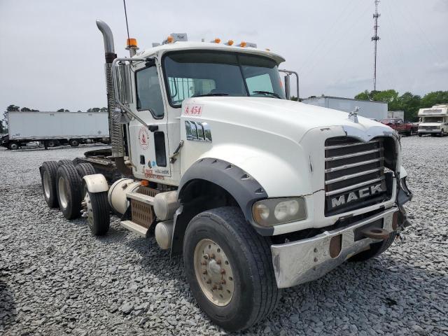 2008 Mack GU713 Semi Truck