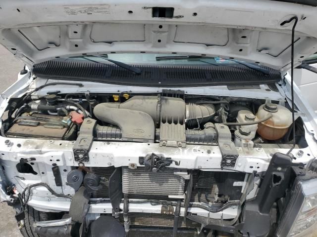 2019 Ford Econoline E350 Super Duty Cutaway Van