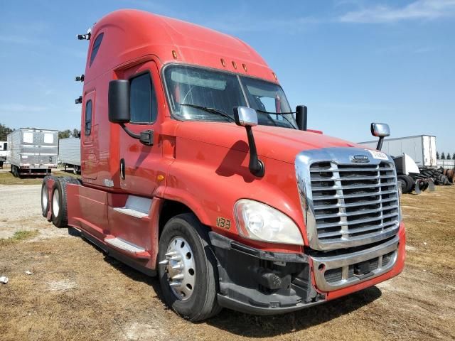 2016 Freightliner Cascadia 125 Semi Truck