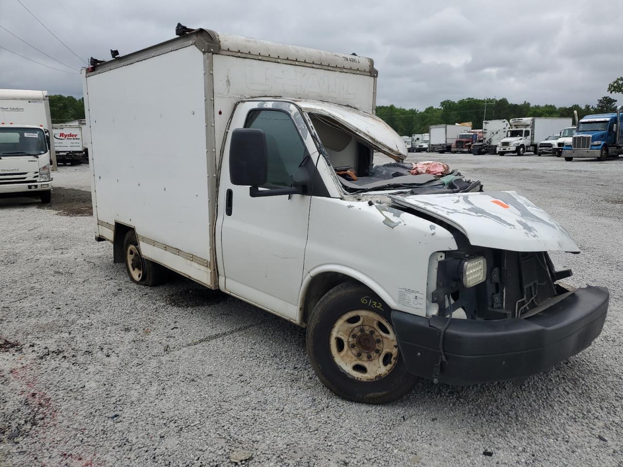 2004 GMC Savana Cutaway G3500