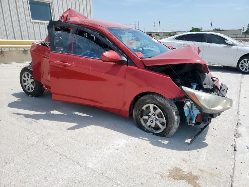 2012 Hyundai Accent GLS