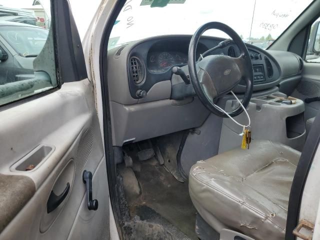 2000 Ford Econoline E350 Super Duty Cutaway Van