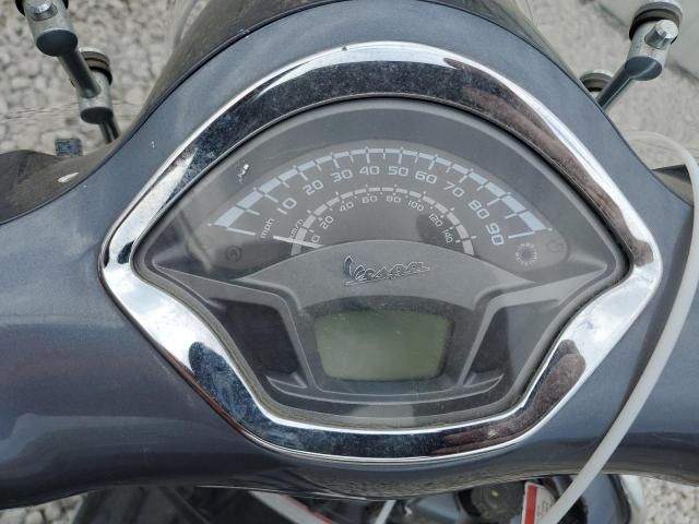 2021 Vespa GTS 300