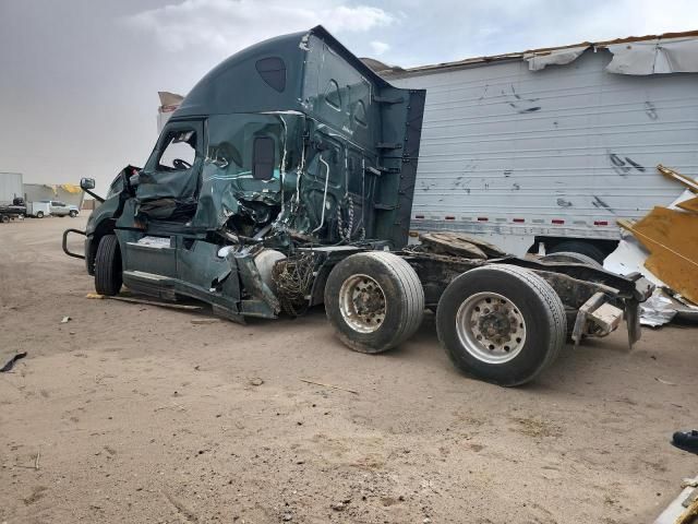 2019 Freightliner Cascadia 126 Semi Truck