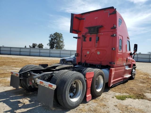 2016 Freightliner Cascadia 125 Semi Truck