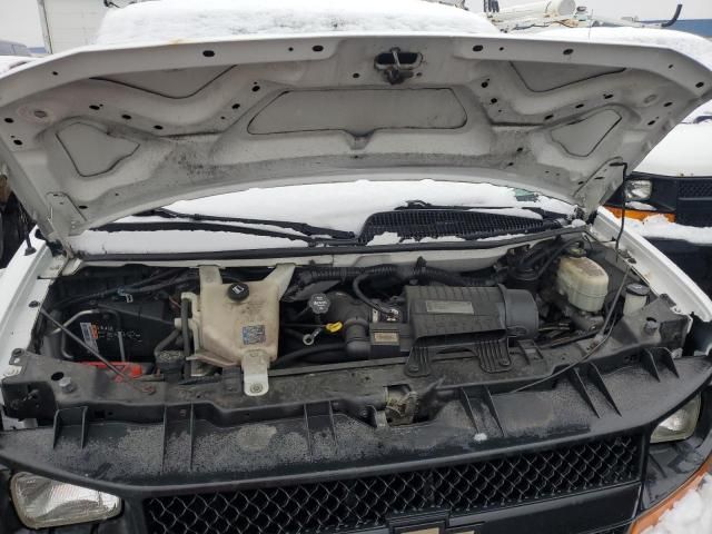 2013 Chevrolet Express G2500