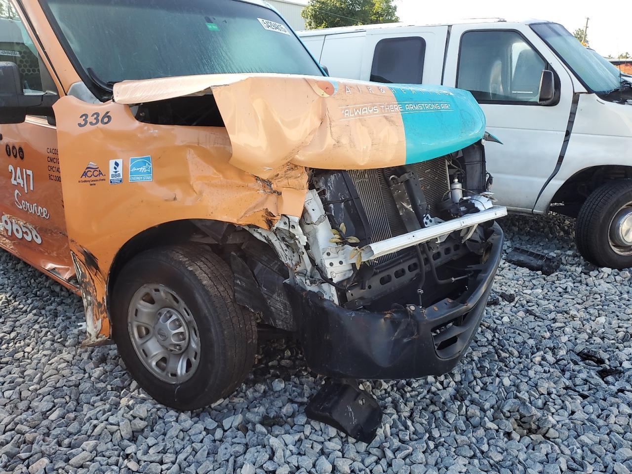 2021 Niss NV 2500 HD SV