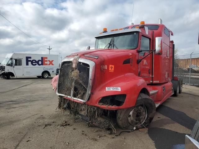 2014 Kenworth T660 Semi Truck