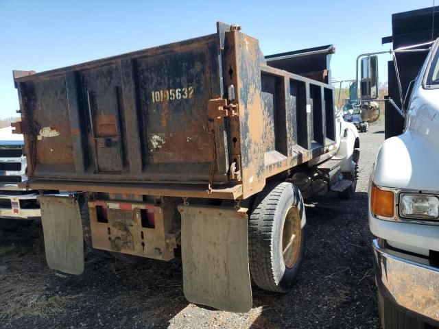 2012 Ford F750 Super Duty Dump Truck