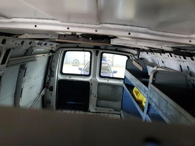 2020 Chevrolet Express G2500