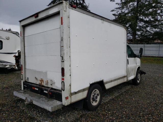 2010 GMC Savana Cutaway G3500