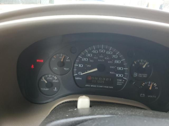 2004 GMC Safari XT