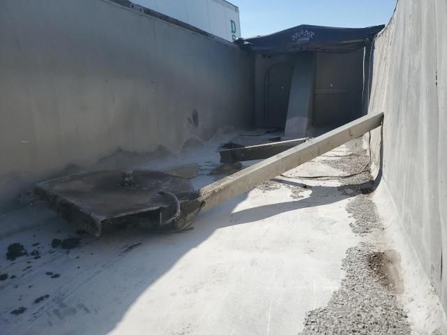 2010 Mac Ltt 2010 MAC END Dump Trailer