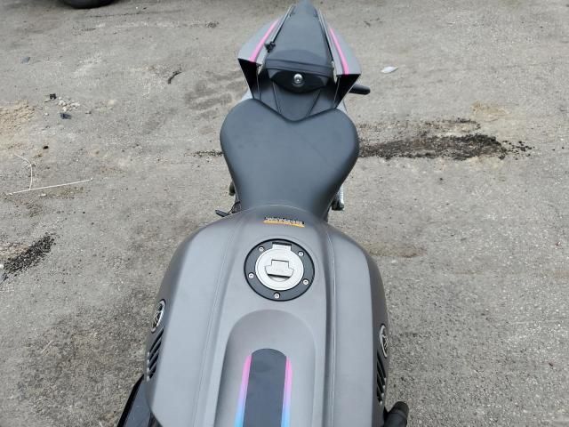 2024 Yamaha YZFR7