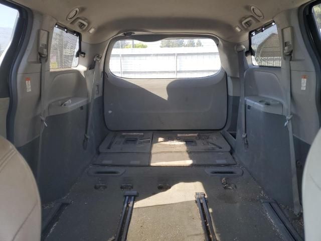 2015 Toyota Sienna XLE