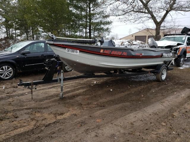 1990 Tracker Boat