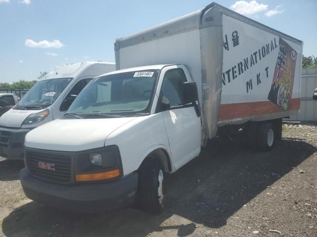 2004 GMC Savana Cutaway G3500