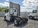 2015 Kenworth T680 Semi Truck