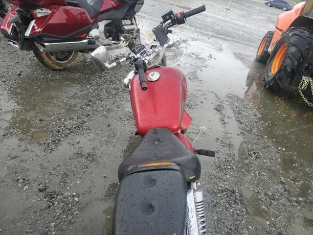 2000 Suzuki GZ250