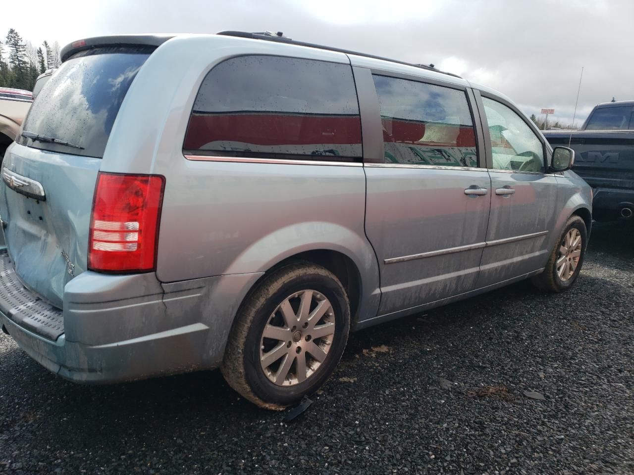 2010 Chrysler Town & Country Touring