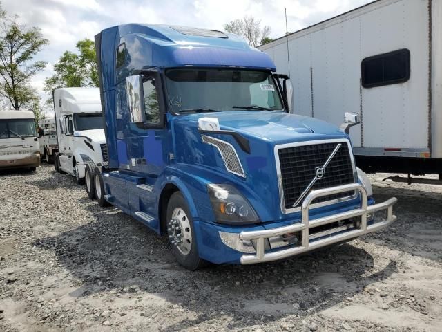 2017 Volvo VNL Semi Truck