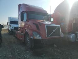 Volvo Vehiculos salvage en venta: 2005 Volvo VNL Semi Truck