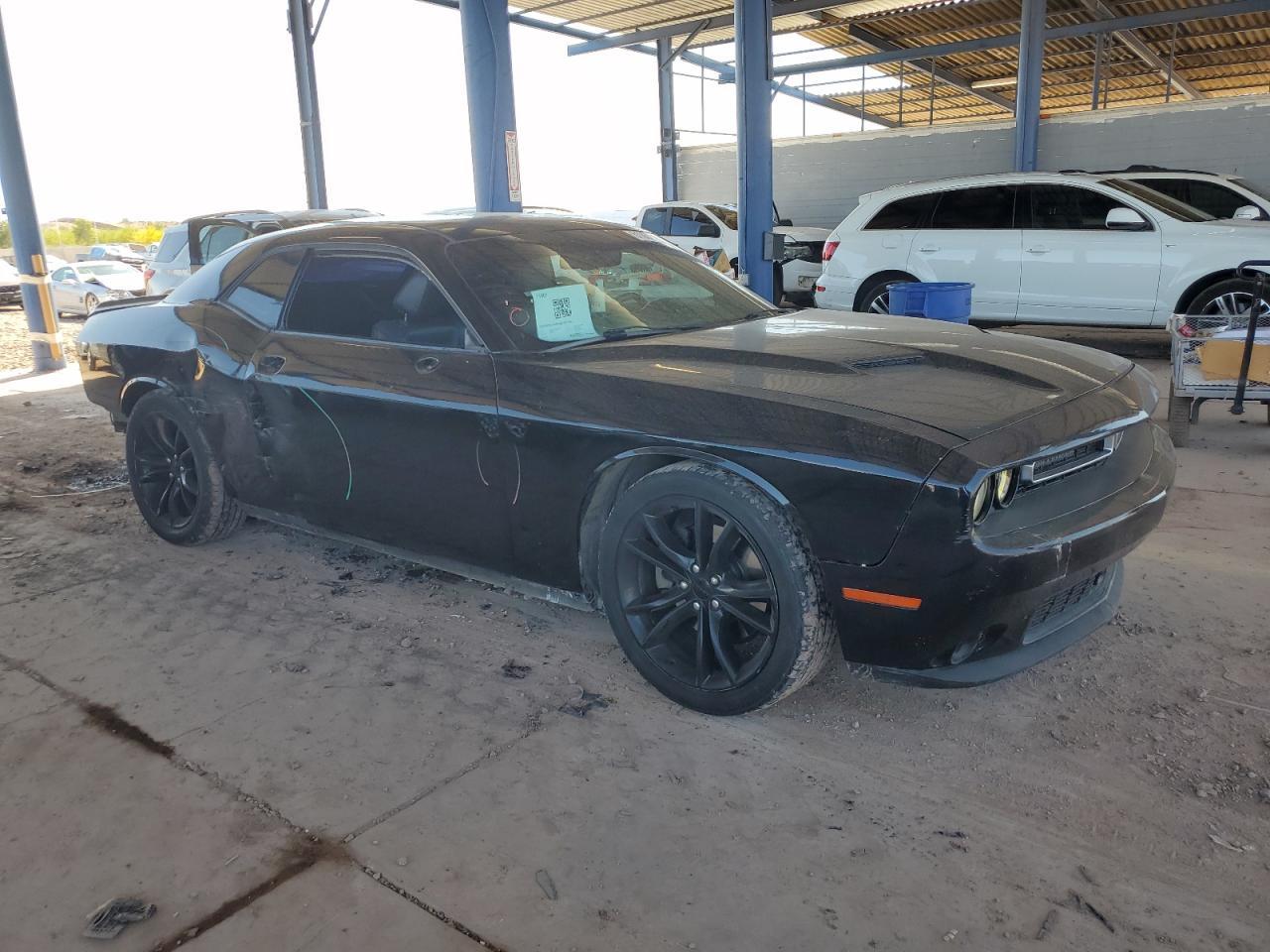 2016 Dodge Challenger sxt