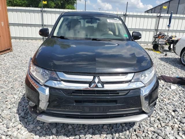 2018 Mitsubishi Outlander SE