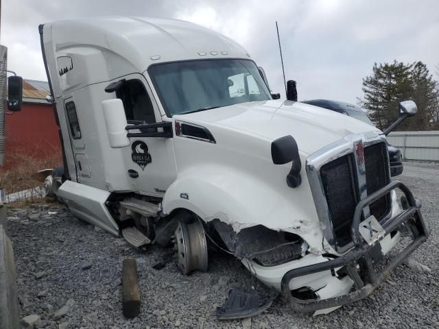 2021 Kenworth T680 Semi Truck