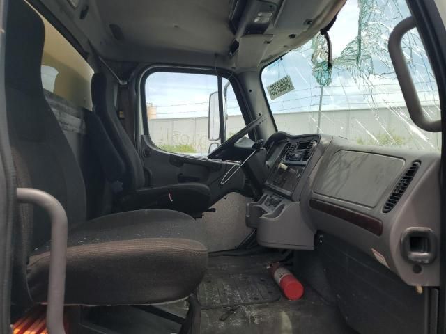 2013 Freightliner Business Class M2 BOX Truck