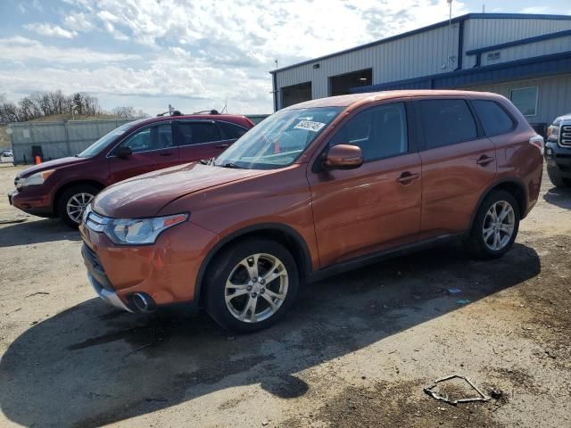 2015 Mitsubishi Outlander SE