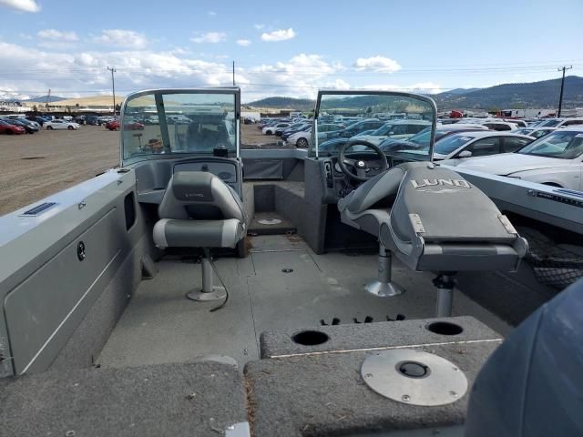 2004 Lund Boat