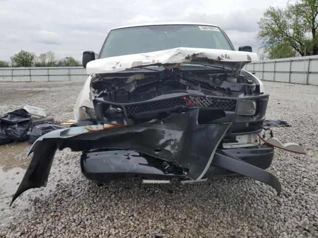 2011 Chevrolet Express G2500